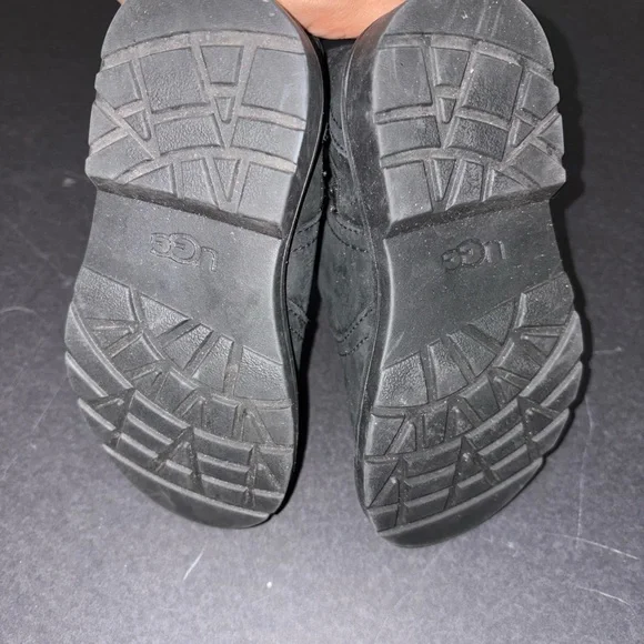 UGG Black Kids Boots - Picture 5 of 5
